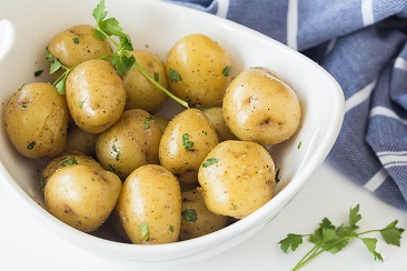 Easy-Potatoes-4-Ways-Boiled-Potatoes-1-Ashley-Fehr-7-2017-Web-Res